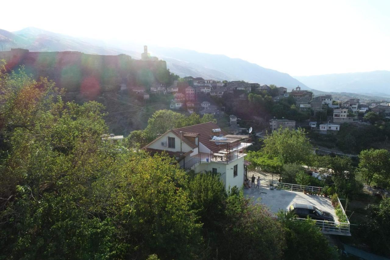 Guest House Argjiro Castle Gjirokaster Ngoại thất bức ảnh